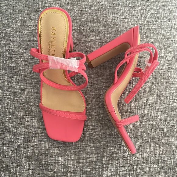 Kayleen By Los Angeles Women's Criss-Cross Elastic Ankle Strap - Picture 6 of 9